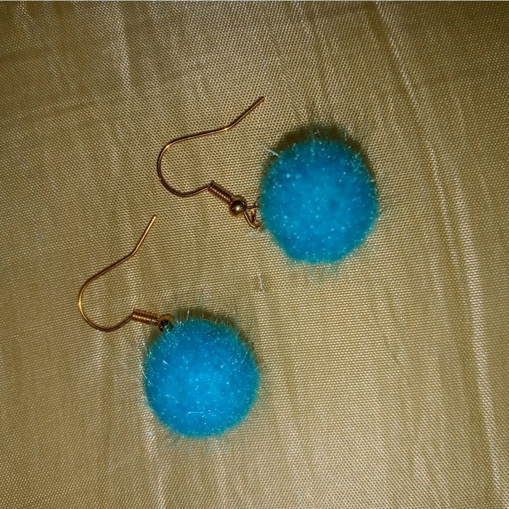 Blue sparkle fluff earrings